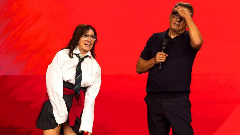 L'ENTRELLAT - Reapareix la ?nia de Shrek? a Futuro Imperfecto - L'Entrellat | Escoltar