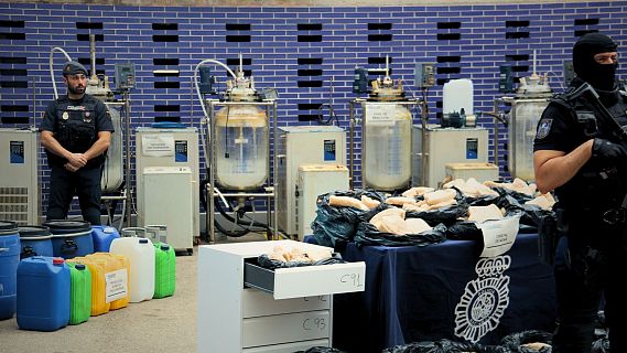 Desmantellen un gran laboratori de drogues sinttiques a Amposta