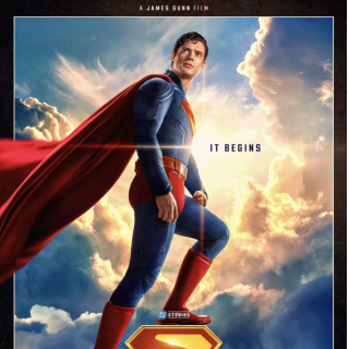 Con Superman surcamos el cielo y con Elio viajamos al espacio