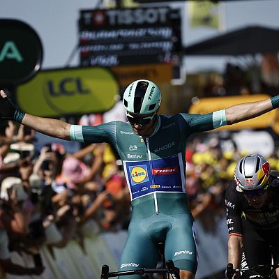 Tablero Deportivo - Tour de Francia 2025: Etapa 8 - Jonathan Milan se estrena en el Tour y recupera el verde - Escuchar ahora