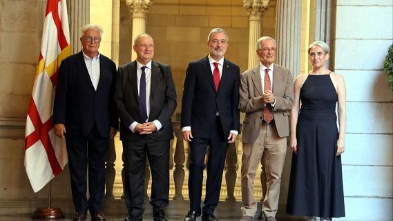 Barcelona entrega la Medalla d'Or als exalcaldes Clos, Hereu, Trias i Colau