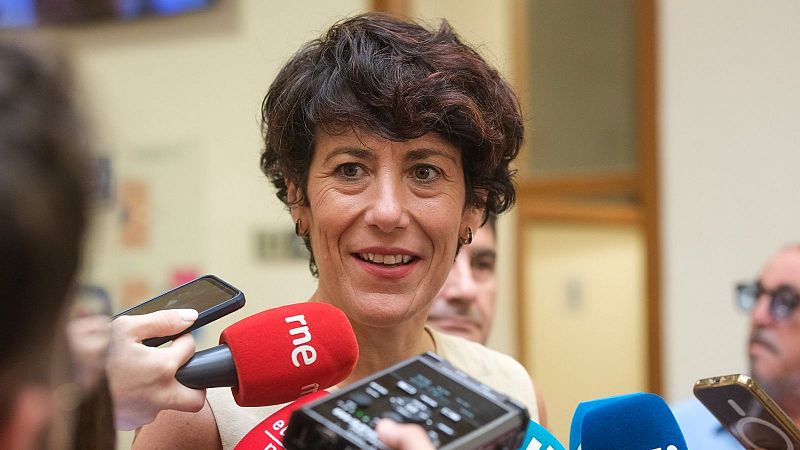 Elma Saiz califica de "irresponsabilidad" el plantón del PP en la Conferencia Sectorial de Infancia - Escuchar ahora