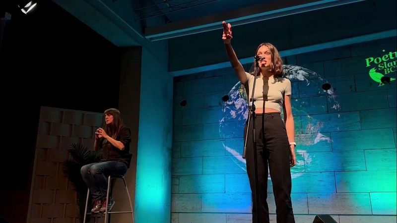 Poesia en directe. Entrevista Paula González - Són 4 dies | Escuchar