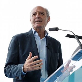 Camps: "Intento poner en marcha un proyecto de futuro para el PP de la Comunidad Valenciana"