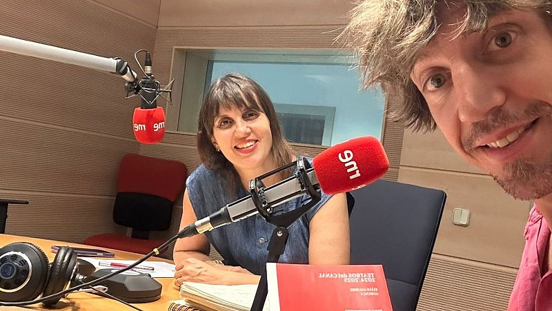 Elías Aguirre y 'Aurunca' - A compás | Escuchar