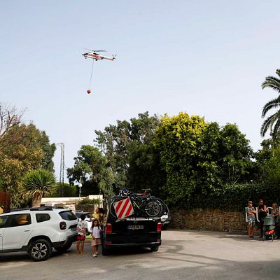 14 horas - Cómo se organiza una evacuación por un incendio - Escuchar