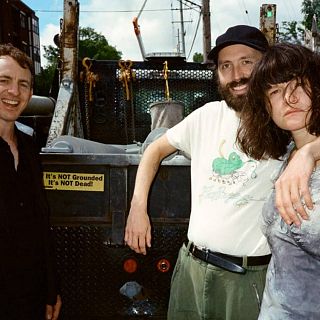 Big Thief, Suede y Vicente Navarro