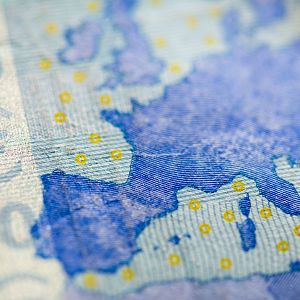 Reportajes 5 continentes - Reportajes 5 continentes - Cultura europea o ríos y aves: la próxima cara de los euros - Escuchar ahora