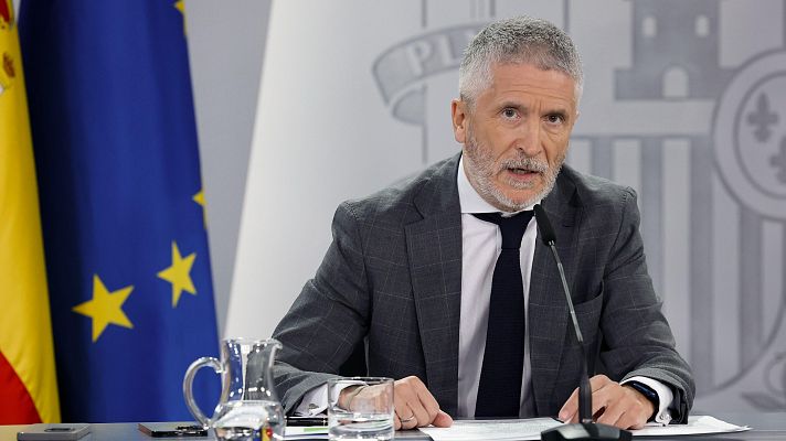 Grande-Marlaska sobre la ola de incendios en España: \"Las comunidades pueden solicitar la emergencia nacional\" - Escuchar ahora