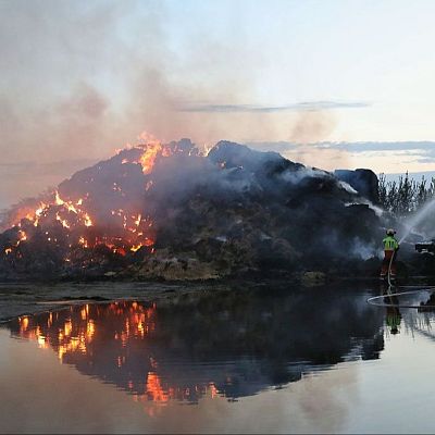 El número de incendios se reduce mientras que la proporción de grandes incendios forestales crece - 14 horas | Escuchar
