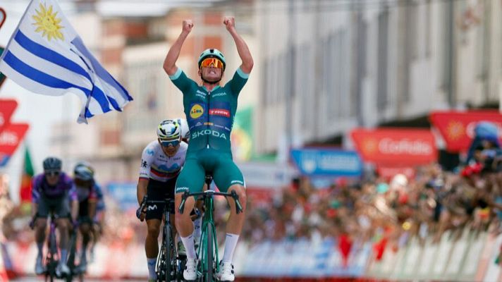 Tablero Deportivo - La Vuelta 2025: Etapa 15 - Mads Pedersen triunfa en Monforte de Lemos | Escuchar