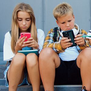 A golpe de bit - Los peligros de usar la IA como psicólogo - A golpe de bit | Escuchar