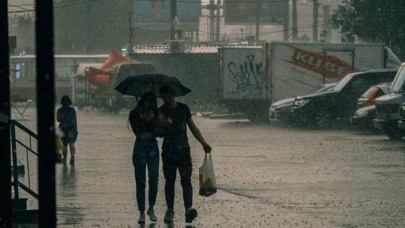 El Pla B - Toni Mata: Tempestes indoor - Escoltar Ara