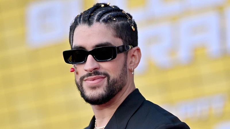Xavifrnia - Ketchup Cultural: Bad Bunny al Halftime, ?Los Domingos? triomfa a Donosti i Estopa & The Tyets estrenen rumba catalana - Xavifrnia | Escoltar
