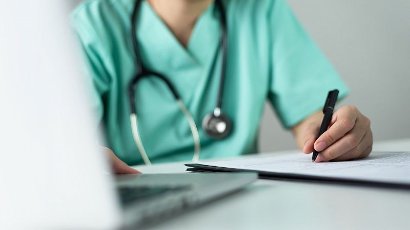 El mat de Rdio 4- Tens hora al metge aquest divendres? Fan vaga! En parlem amb el dr Xavier Lleonart, de Metges de Catalunya - El mat de Rdio 4 | Escoltar