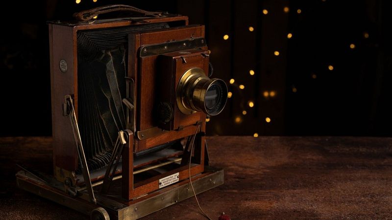 Cancin para un fotgrafo - Andr Kertsz - 04/10/25 - Cancin para un fotgrafo | Escuchar