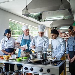 Memoria de delfín - De cocinero a chef: evolución de una profesión - escuchar ahora