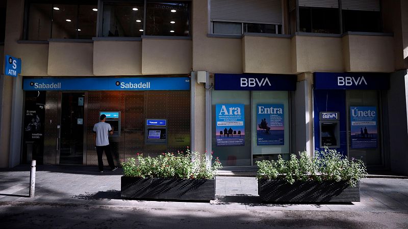 Fracasa la opa hostil del BBVA al Banco Sabadell