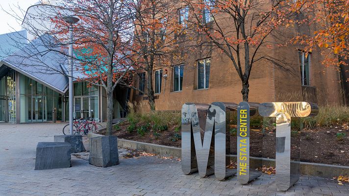 Españoles en el MIT - Españoles en el exterior | Escuchar