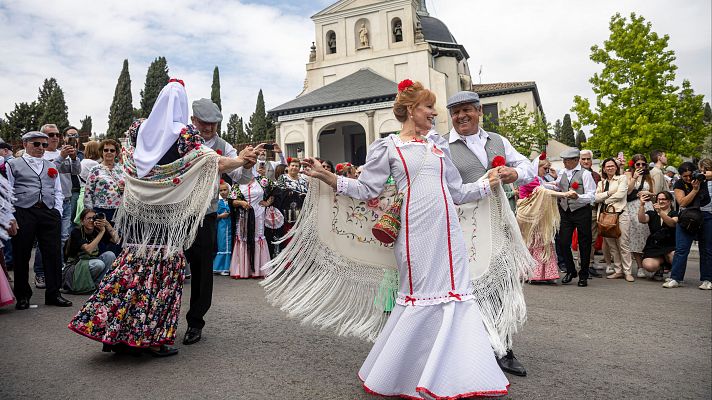 Chotis, 175 años girando con Madrid - Celebrando España | Escuchar