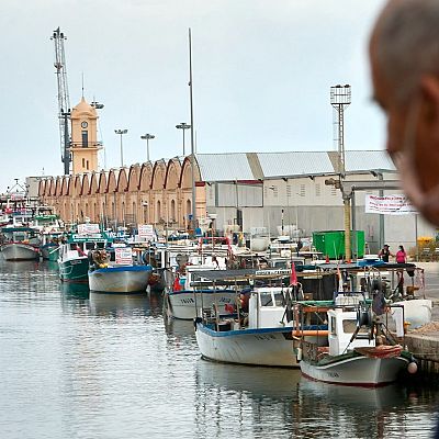 El abandono de la flota de arrastre del Mediterráneo - Españoles en la mar | Escuchar