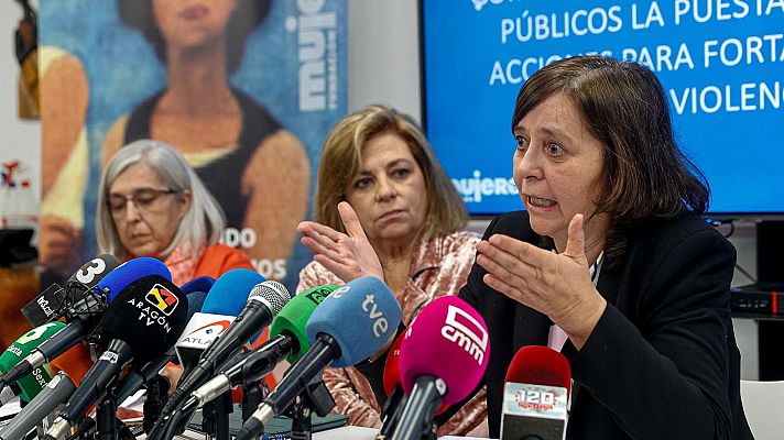 Choque entre Madrid y Sanidad por el registro de objetores del aborto - 24 horas fin de semana | Escuchar