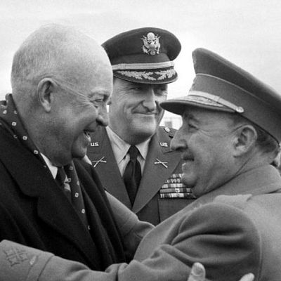 Del aislamiento internaional a la apertura - Escuchar ahora