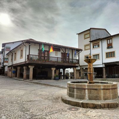 En clave Turismo - Agua, piedra y madera en la ruta por el norte de Extremadura - 18/11/25 - En clave Turismo | Escuchar