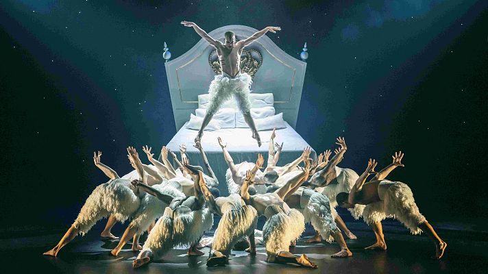 30 años de los cisnes con los que soñó Billy Elliot - Europa abierta | Escuchar