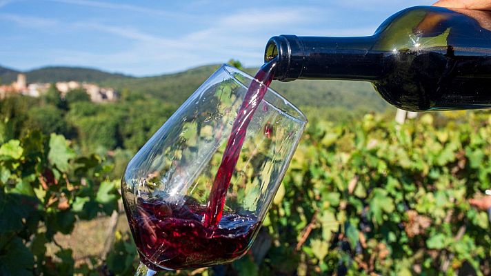 Celebramos el Día Mundial del Vino Tinto - En clave Turismo | Escuchar