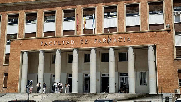 UCM por la Pública: \"Es insostenible impartir docencia y hacer investigación\" - Las mañanas de RNE | Escuchar