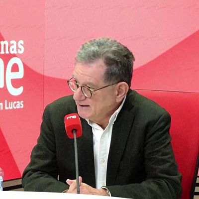 Carlos Castresana presenta su libro 'Bajo las togas' - Las mañanas de RNE | Escuchar