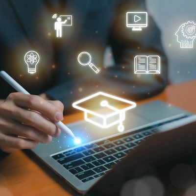 La IA y su papel en la educación superior - Espacio iberoamericano | Escuchar