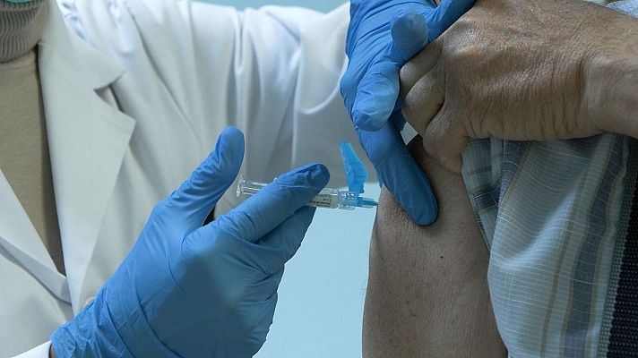 Variante K de la gripe: \"La vacunación es fundamental\" - Las mañanas de RNE | Escuchar