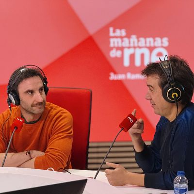 Fantasía, humor y misterio en 'Playa de lobos' - Las mañanas de RNE | Escuchar