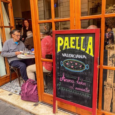 La paella valenciana explicada en cinco minutos - El despertador de RNE | Escuchar