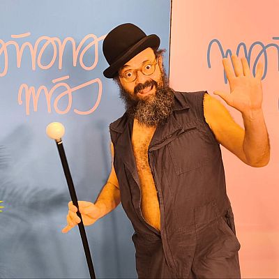 Mañana más - La gran trilogía de Ignatius - Mañana más | Escuchar