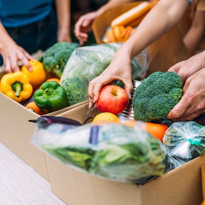 La ONG Olvidados atiende a la infancia en zonas desfavorecidas - Marca España | Escuchar