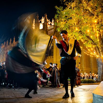 La noche que canta Sevilla - Celebrando España | Escuchar