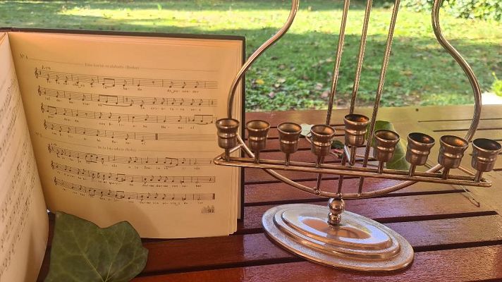 Erensya Ispánika: Los romanses guadrados i kuentos sefardíes - Emisión en sefardí | Escuchar