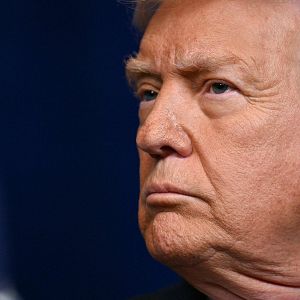 Hora América - Trump confirma el primer ataque de EE.UU. a Venezuela - Hora América | Escuchar