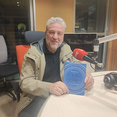 Ágora - Álex Rovira: \"Lo sepas o no, tu vida es mitológica\" - 10/01/26 - Ágora, un tiempo para pensar | Escuchar