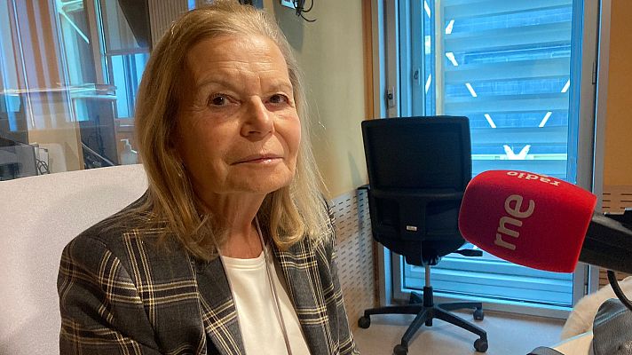 No es un día cualquiera - Entrevista a Carme Riera | Escuchar