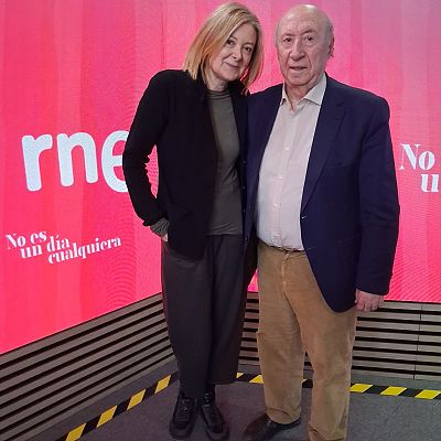 No es un día cualquiera - Entrevista a Peridis | Escuchar