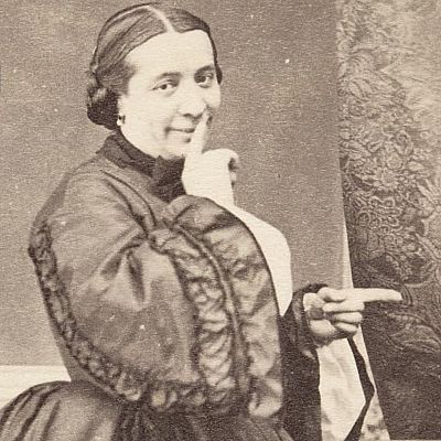 El ojo crítico - Retratadas: las mujeres del XIX ante la cámara - 11/01/26 - El ojo crítico | Escuchar