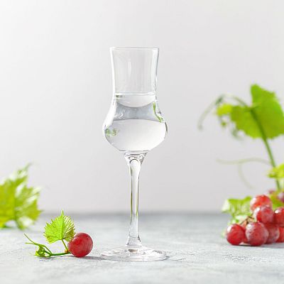 Desvelamos los secretos de los aguardientes y su cata - En clave Turismo | Escuchar