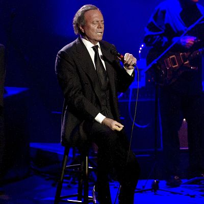 Women's Link: \"Las denunciantes de Julio Iglesias temen que las contacten\" - 24 horas | Escuchar