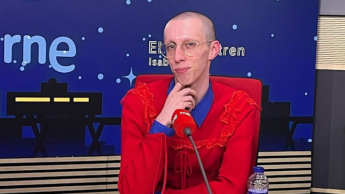 Hugáceo Crujiente y sus visitas performativas al museo Thyssen - El último tren | Escuchar