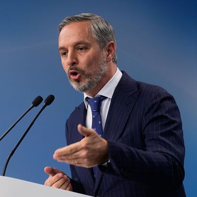 Juan Bravo (PP): \"Cesiones para que Sánchez siga en el Gobierno\" - Las mañanas de RNE | Escuchar