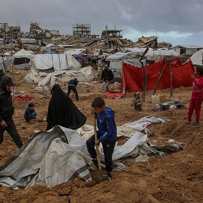 La situación humanitaria en Gaza es crítica - Emisión en árabe | Escuchar